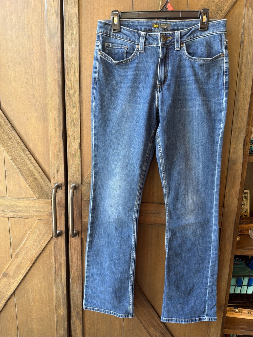 Lee Regular Fit Bootcut Midrise Ladies Size 8 Medium Wash
